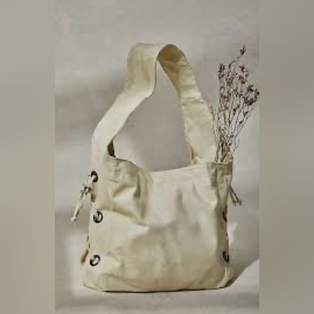 Free People We The Free Maverick Sling NWOT - Picture 4 of 8